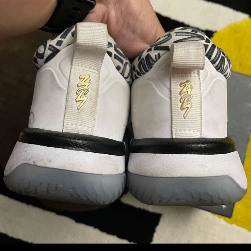 Jordan Zion 1 - Picture 4 of 8